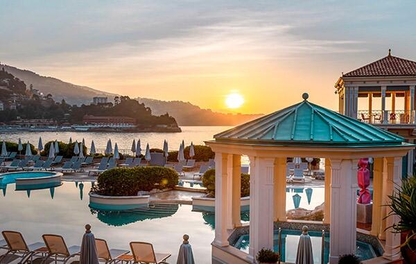 Open-air screening - "The Sea Is Green"