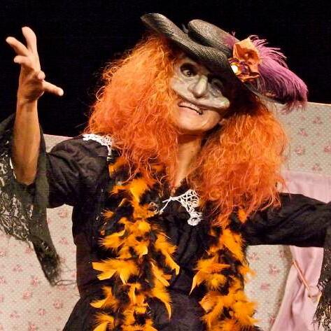 La Sorcière Du Placard Aux Balais