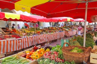 Marché de La Condamine
