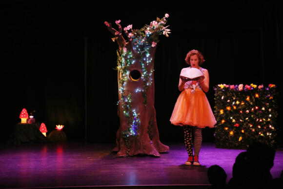 Ninon in the kingdom of no 3/5