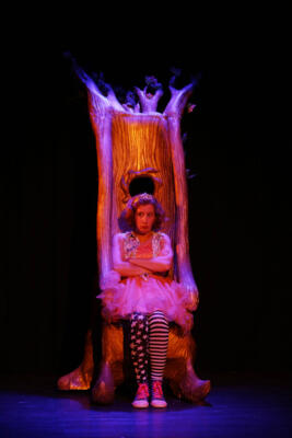 Ninon in the kingdom of no 4/5