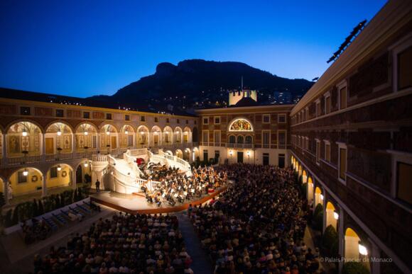 Concert at the Prince's Palace 2/2