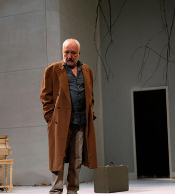 Theatre - "88 Fois L'Infini"