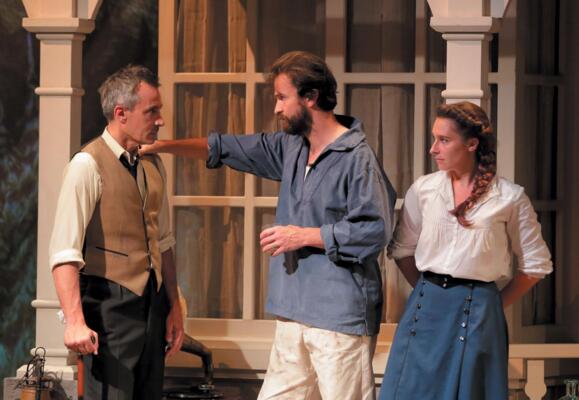 Theatre - "La Maison du Loup" 2/2