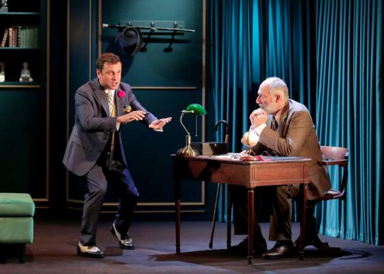 Theatre - "Le Visiteur" 2/2