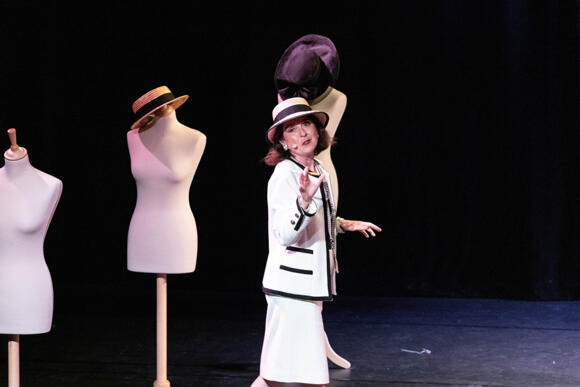 Mademoiselle Gabrielle Chanel 4/7