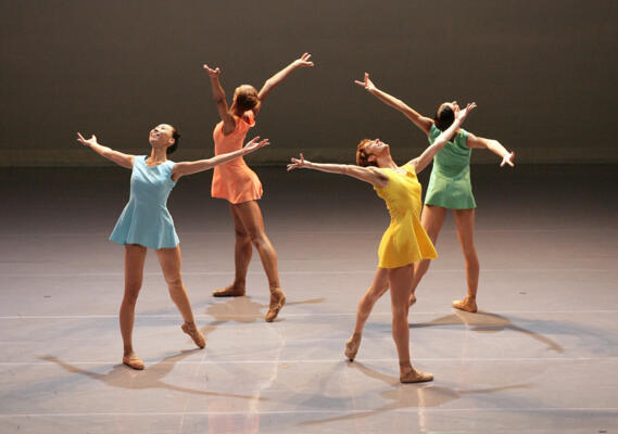 Les Ballets de Monte-Carlo - "Noces & Opus 40" 2/2
