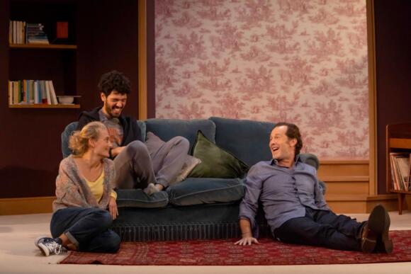 Theatre - "Chers Parents" 2/2