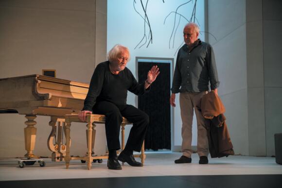 Theatre - "88 Fois L'Infini" 2/2