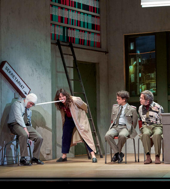 Theatre - "Berlin Berlin" 1/2