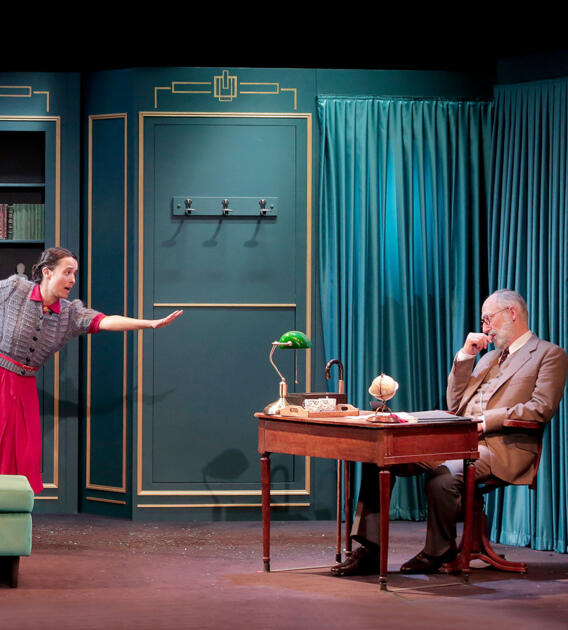 Theatre - "Le Visiteur" 1/2