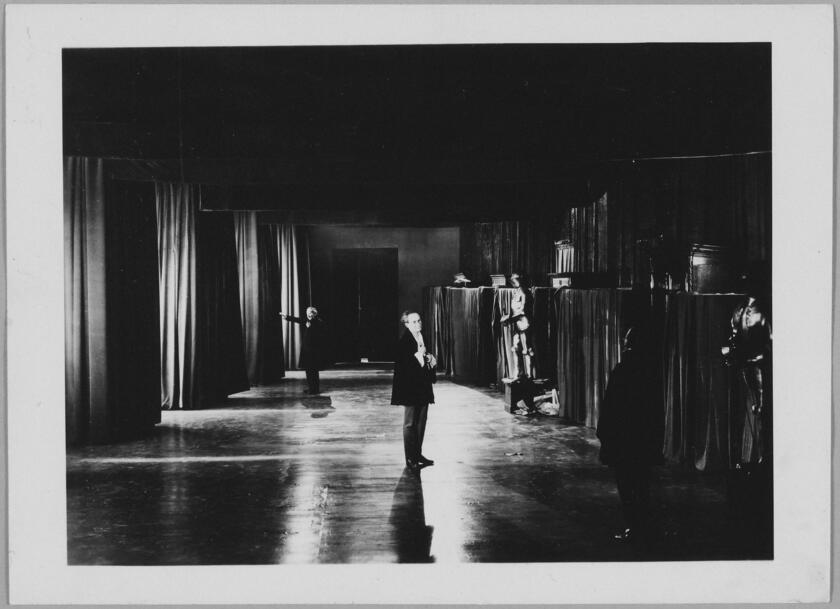 Film - "The Fall of the House of Usher" 1/2