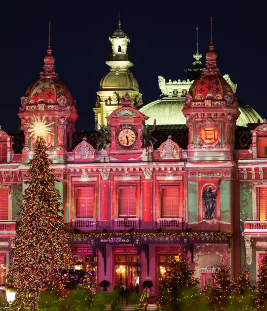 Incantevoli illuminazioni al Casinò di Monte-Carlo 1/1